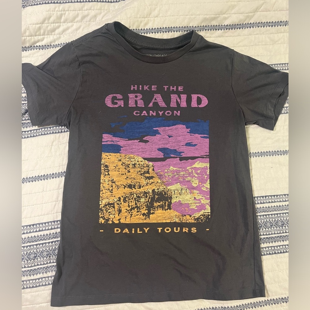 Grand Canyon graphic t. Grayson/threads size small.
